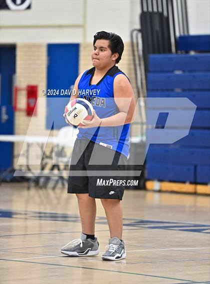 Thumbnail 2 in Kennedy vs Alameda photogallery.