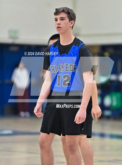 Thumbnail 3 in Kennedy vs Alameda photogallery.