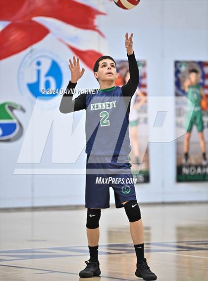 Thumbnail 1 in Kennedy vs Alameda photogallery.