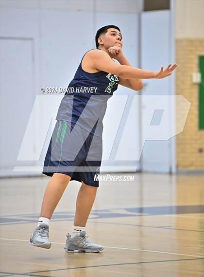 Thumbnail 1 in Kennedy vs Alameda photogallery.