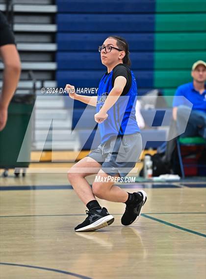 Thumbnail 3 in Kennedy vs Alameda photogallery.