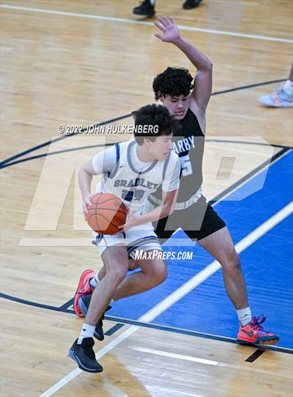 Thumbnail 2 in Hilliard Darby @ Hilliard Bradley photogallery.