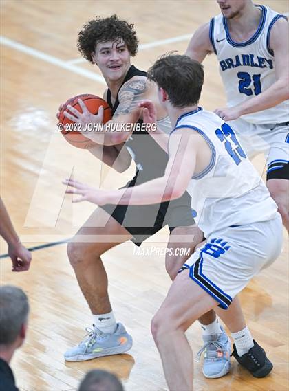 Thumbnail 3 in Hilliard Darby @ Hilliard Bradley photogallery.