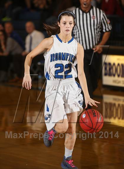 Thumbnail 2 in Rifle vs Broomfield (CHSAA 4A Second Round Playoff) photogallery.