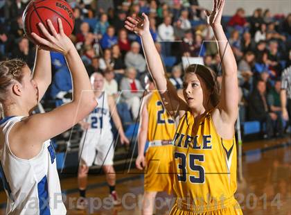 Thumbnail 2 in Rifle vs Broomfield (CHSAA 4A Second Round Playoff) photogallery.