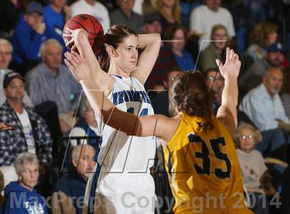 Thumbnail 3 in Rifle vs Broomfield (CHSAA 4A Second Round Playoff) photogallery.