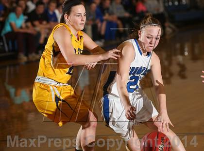 Thumbnail 3 in Rifle vs Broomfield (CHSAA 4A Second Round Playoff) photogallery.