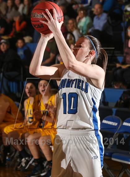 Thumbnail 2 in Rifle vs Broomfield (CHSAA 4A Second Round Playoff) photogallery.