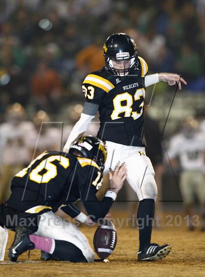 Thumbnail 3 in Knoxville Catholic vs. Hixson (TSSAA 4A Round 3 Playoff) photogallery.