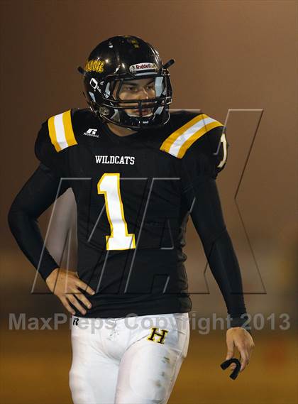 Thumbnail 1 in Knoxville Catholic vs. Hixson (TSSAA 4A Round 3 Playoff) photogallery.