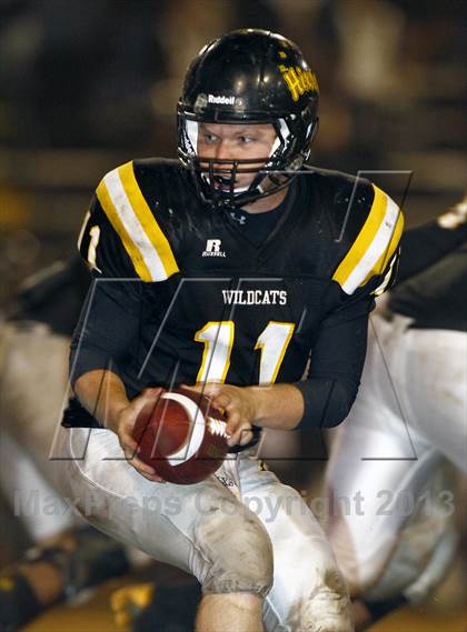 Thumbnail 2 in Knoxville Catholic vs. Hixson (TSSAA 4A Round 3 Playoff) photogallery.