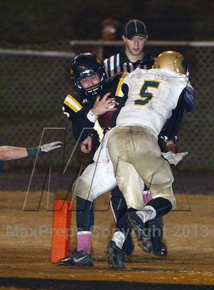 Thumbnail 1 in Knoxville Catholic vs. Hixson (TSSAA 4A Round 3 Playoff) photogallery.