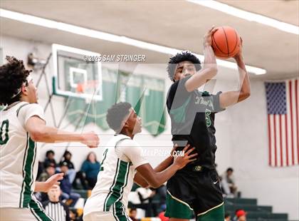 Thumbnail 3 in Moreau Catholic vs. Monterey Trail (NorCal Ultimate Challenge) photogallery.