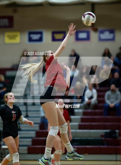 Thumbnail 3 in Cedarcrest @ Eastlake photogallery.