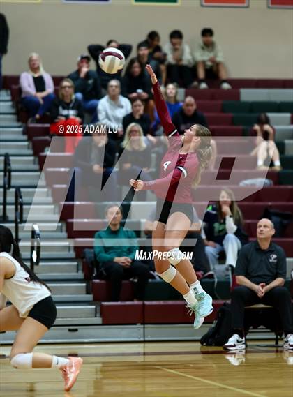 Thumbnail 3 in Cedarcrest @ Eastlake photogallery.