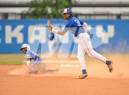 Thumbnail 1 in Aldine @ Dekaney photogallery.