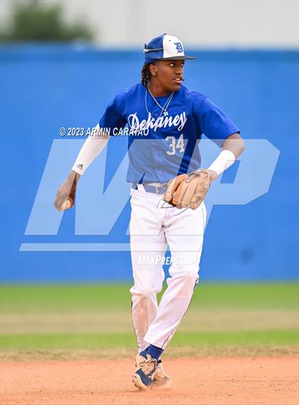 Thumbnail 2 in Aldine @ Dekaney photogallery.