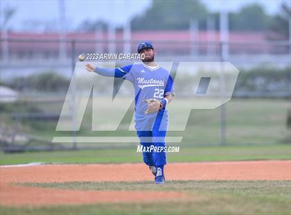 Thumbnail 1 in Aldine @ Dekaney photogallery.