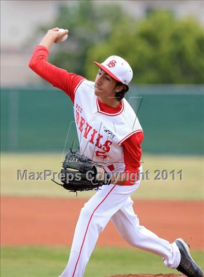 Thumbnail 1 in Sweetwater vs Yreka (San Diego Lions Tournament) photogallery.