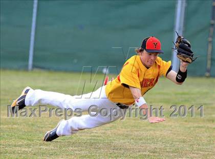Thumbnail 2 in Sweetwater vs Yreka (San Diego Lions Tournament) photogallery.