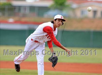 Thumbnail 3 in Sweetwater vs Yreka (San Diego Lions Tournament) photogallery.