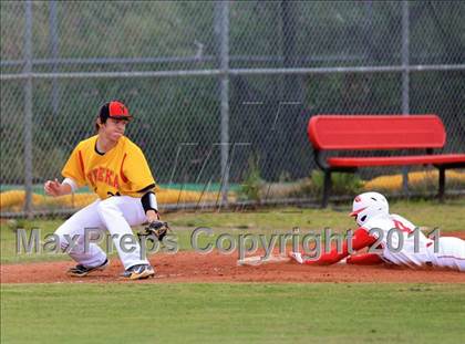 Thumbnail 2 in Sweetwater vs Yreka (San Diego Lions Tournament) photogallery.