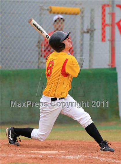 Thumbnail 2 in Sweetwater vs Yreka (San Diego Lions Tournament) photogallery.