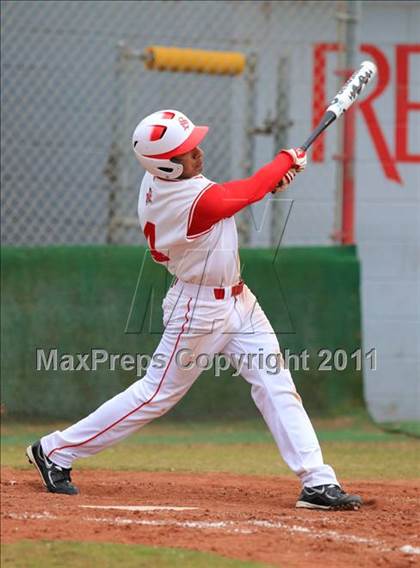 Thumbnail 3 in Sweetwater vs Yreka (San Diego Lions Tournament) photogallery.