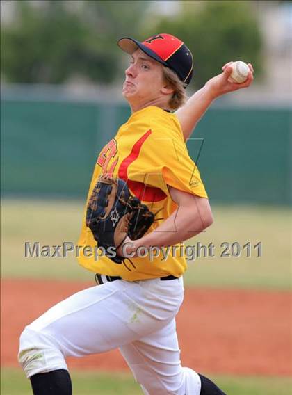 Thumbnail 1 in Sweetwater vs Yreka (San Diego Lions Tournament) photogallery.