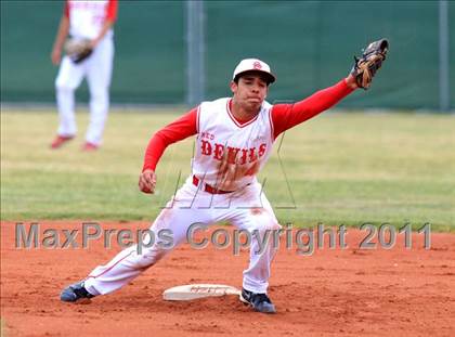 Thumbnail 1 in Sweetwater vs Yreka (San Diego Lions Tournament) photogallery.