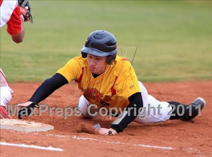 Thumbnail 3 in Sweetwater vs Yreka (San Diego Lions Tournament) photogallery.