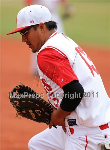 Thumbnail 3 in Sweetwater vs Yreka (San Diego Lions Tournament) photogallery.