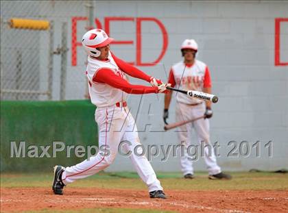 Thumbnail 2 in Sweetwater vs Yreka (San Diego Lions Tournament) photogallery.