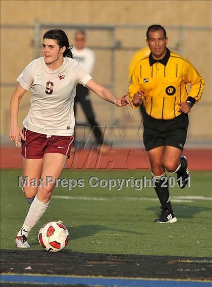 Thumbnail 2 in Torrey Pines vs. Bullard (CIF SoCal D1 Regional Final) photogallery.
