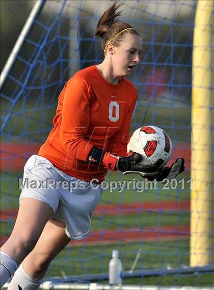 Thumbnail 1 in Torrey Pines vs. Bullard (CIF SoCal D1 Regional Final) photogallery.