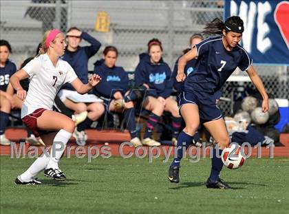 Thumbnail 3 in Torrey Pines vs. Bullard (CIF SoCal D1 Regional Final) photogallery.