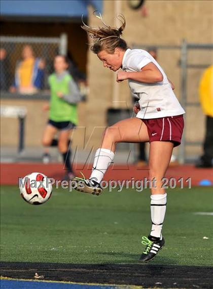 Thumbnail 1 in Torrey Pines vs. Bullard (CIF SoCal D1 Regional Final) photogallery.