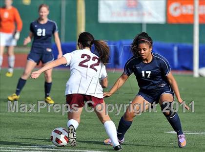 Thumbnail 2 in Torrey Pines vs. Bullard (CIF SoCal D1 Regional Final) photogallery.