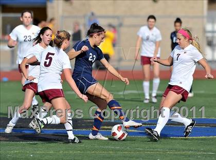 Thumbnail 3 in Torrey Pines vs. Bullard (CIF SoCal D1 Regional Final) photogallery.
