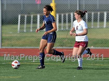 Thumbnail 2 in Torrey Pines vs. Bullard (CIF SoCal D1 Regional Final) photogallery.