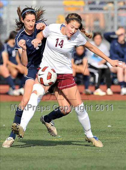 Thumbnail 1 in Torrey Pines vs. Bullard (CIF SoCal D1 Regional Final) photogallery.