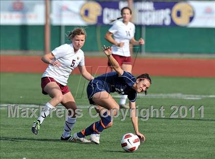Thumbnail 1 in Torrey Pines vs. Bullard (CIF SoCal D1 Regional Final) photogallery.