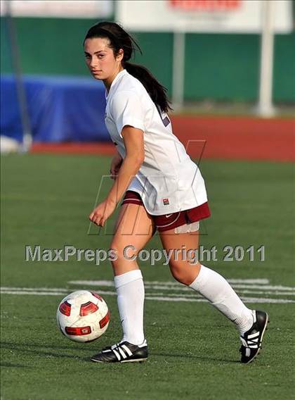Thumbnail 2 in Torrey Pines vs. Bullard (CIF SoCal D1 Regional Final) photogallery.