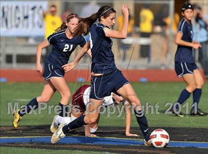 Thumbnail 1 in Torrey Pines vs. Bullard (CIF SoCal D1 Regional Final) photogallery.