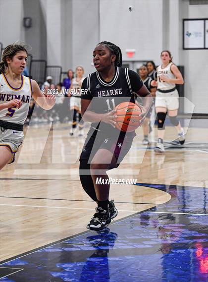 Thumbnail 1 in Hearne vs Weimar (UIL 2A Reg IV Bi-District Playoff) photogallery.