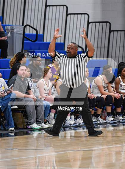 Thumbnail 2 in Hearne vs Weimar (UIL 2A Reg IV Bi-District Playoff) photogallery.