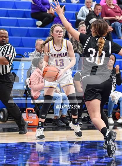 Thumbnail 1 in Hearne vs Weimar (UIL 2A Reg IV Bi-District Playoff) photogallery.