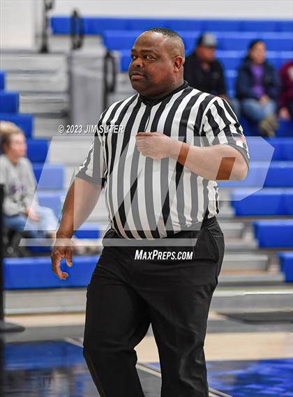 Thumbnail 2 in Hearne vs Weimar (UIL 2A Reg IV Bi-District Playoff) photogallery.