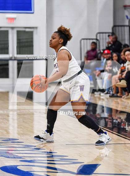 Thumbnail 3 in Hearne vs Weimar (UIL 2A Reg IV Bi-District Playoff) photogallery.