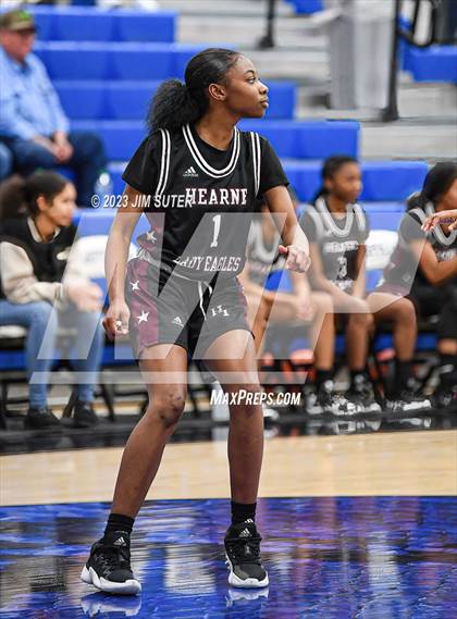 Thumbnail 1 in Hearne vs Weimar (UIL 2A Reg IV Bi-District Playoff) photogallery.